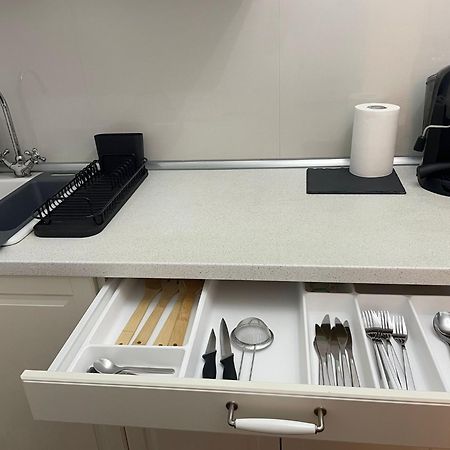 Emm Apartament - 100M Parc Si Metrou Tinererului 부쿠레슈티 외부 사진