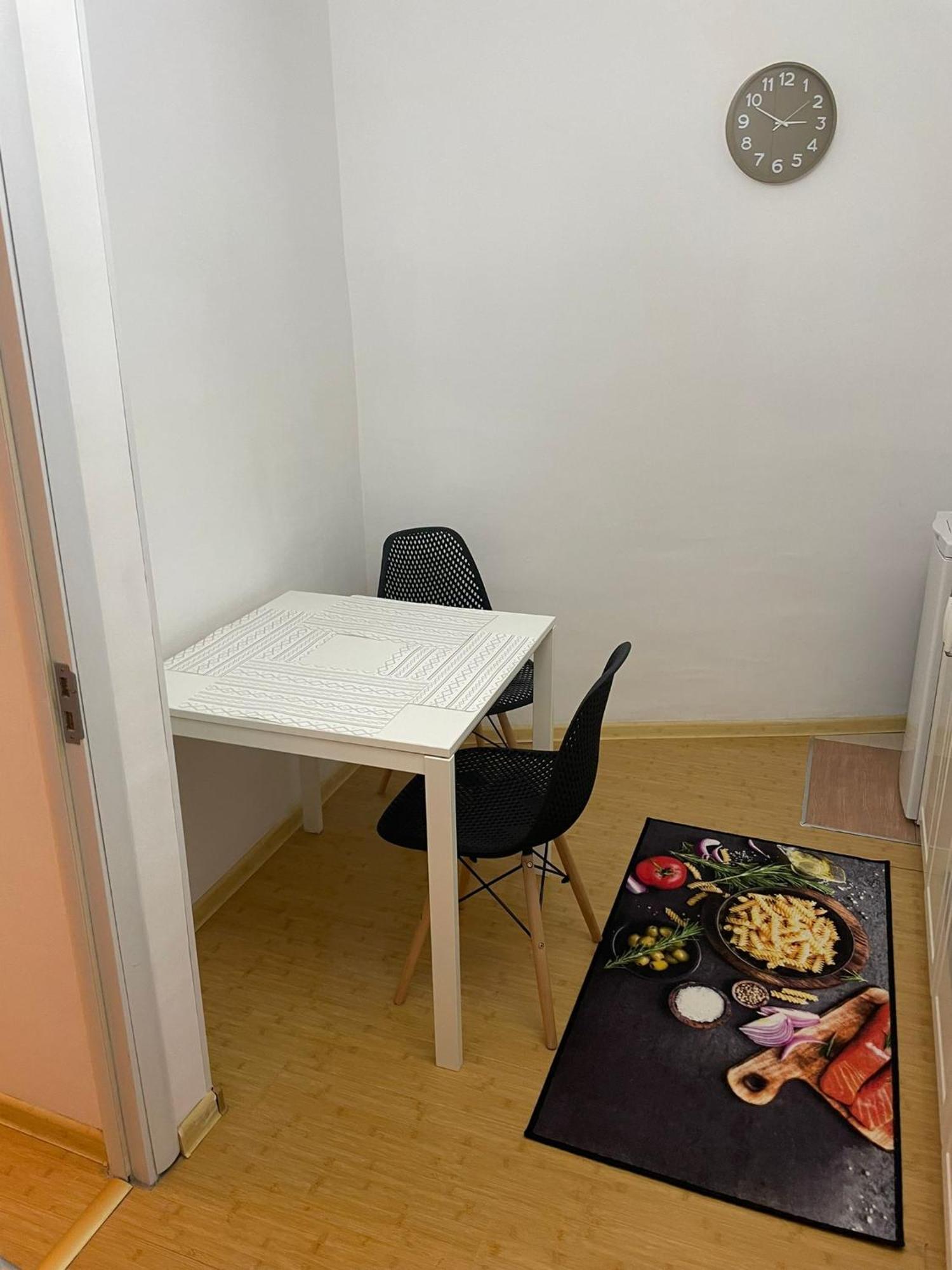 Emm Apartament - 100M Parc Si Metrou Tinererului 부쿠레슈티 외부 사진
